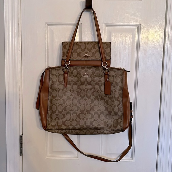 Coach Christie carryall with matching wallet EUC